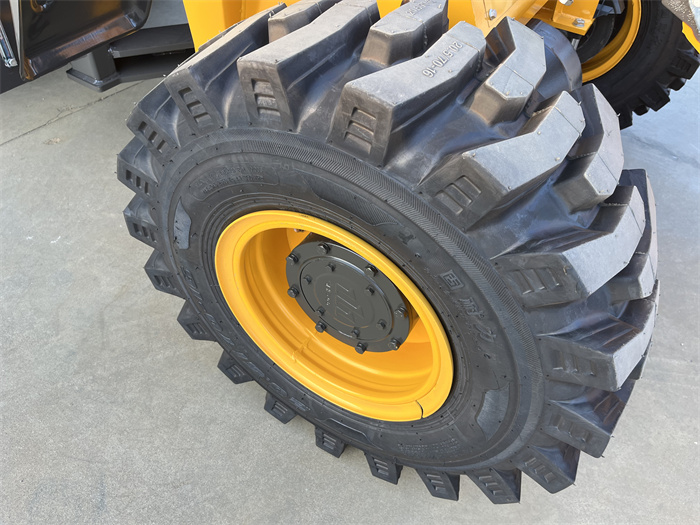 半实心耐磨轮胎