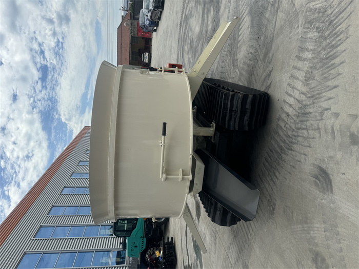 履帶式混凝土攪拌運輸車