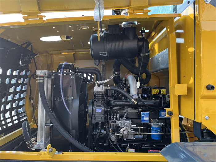 发动机+大容量水箱